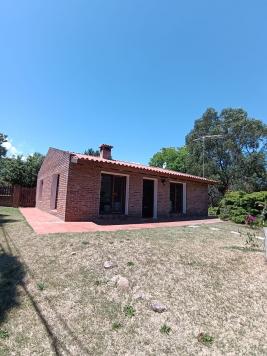 Casa en Punta Fría a tres cuadras del mar