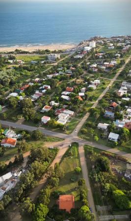 Casa en Punta Fría a tres cuadras del mar